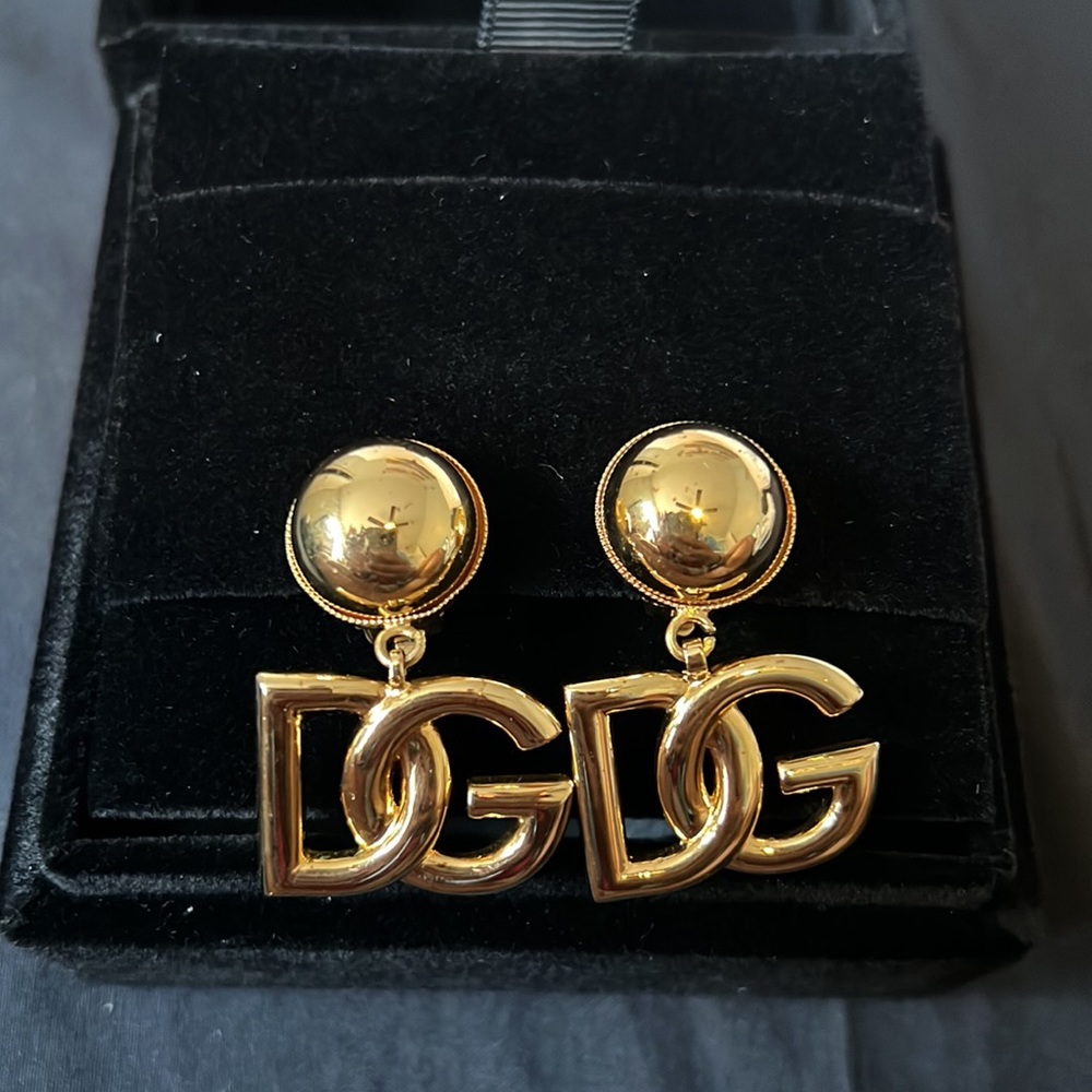 Dolce & Gabbana clip-on earrings!